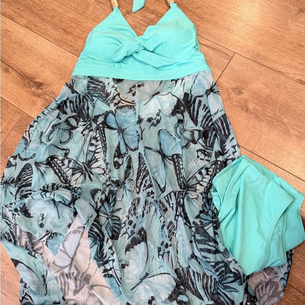 XL Light Blue Garment swimsuit beautiful